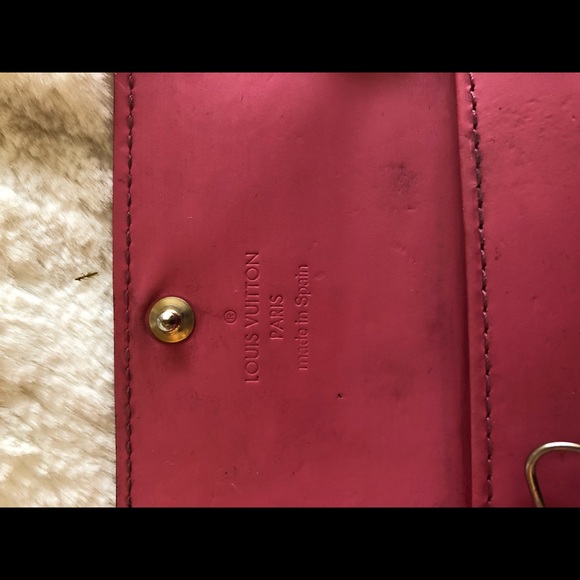 Louis Vuitton four key holder - Picture 3 of 4